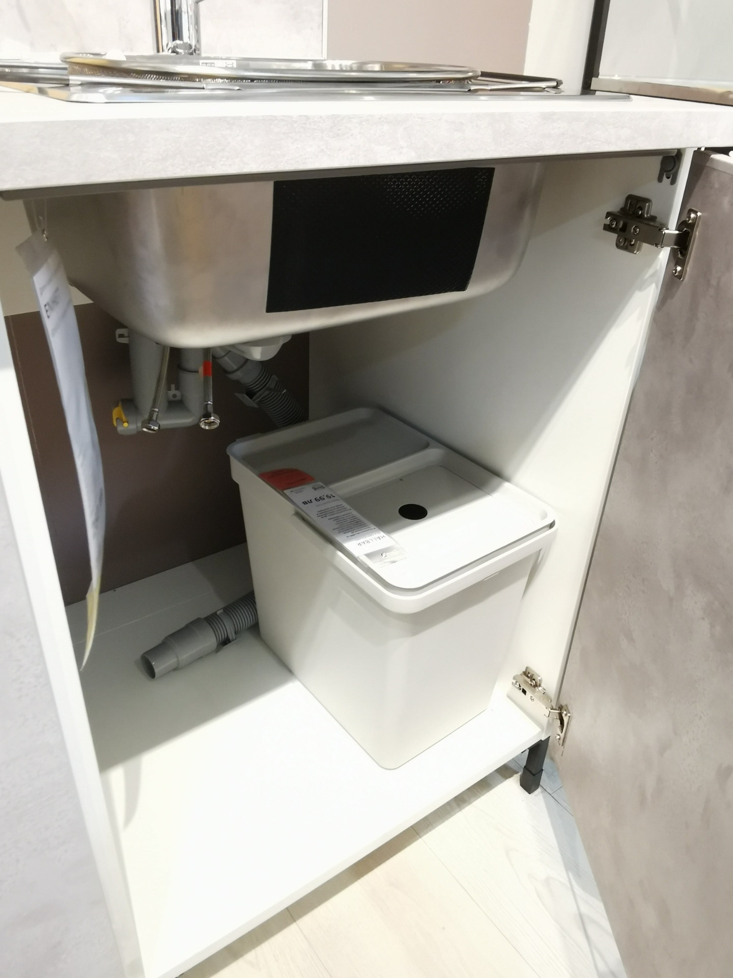 Create a modern kitchen with IKEA's ENHET in concrete effect